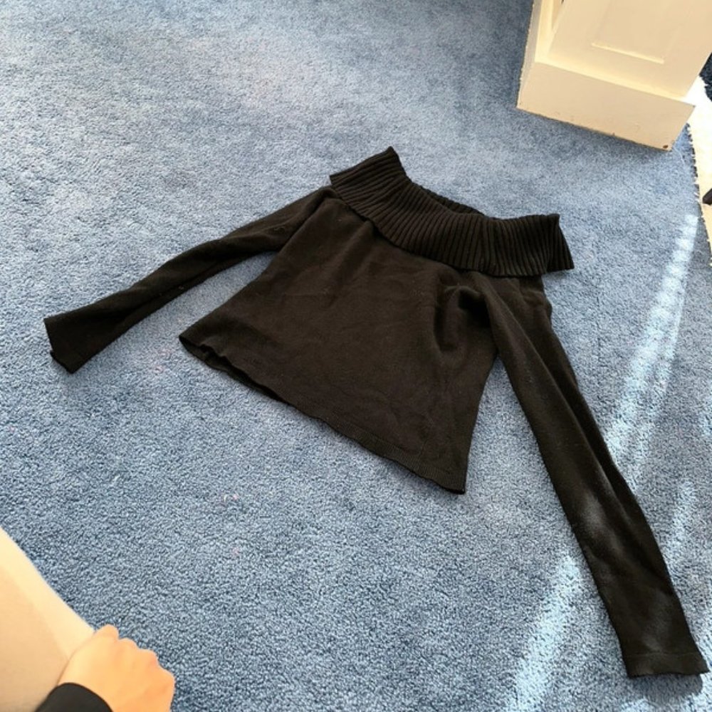 Women’s GAP sweater size small